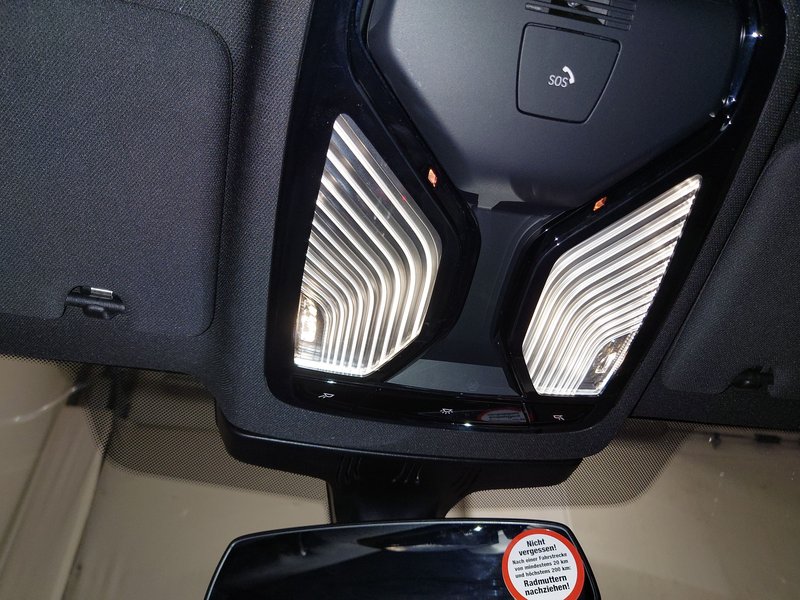 BMW 520d xDrive Touring M Sport automatik • zračni ovjes • digitalni instrumenti — 13