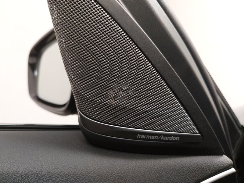 BMW 520d xDrive Touring M Sport automatik • zračni ovjes • digitalni instrumenti — 15