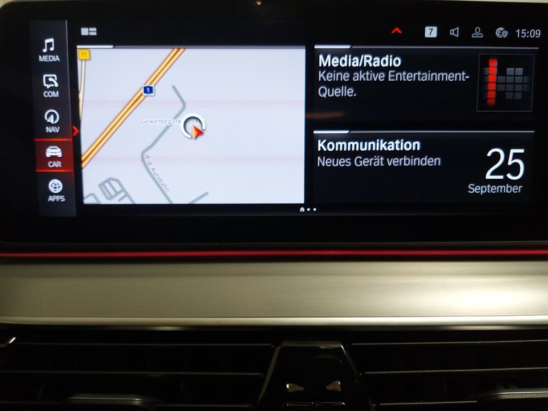 BMW 520d xDrive Touring M Sport automatik • zračni ovjes • digitalni instrumenti — 19