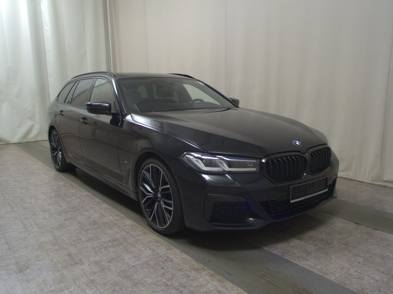 BMW 520d xDrive Touring M Sport automatik • zračni ovjes • digitalni instrumenti — 3