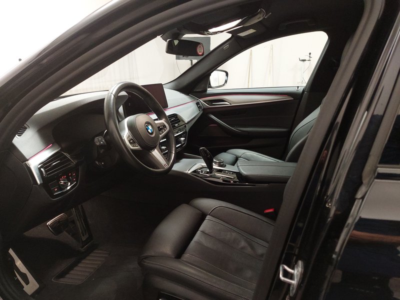 BMW 520d xDrive Touring M Sport automatik • zračni ovjes • digitalni instrumenti — 6