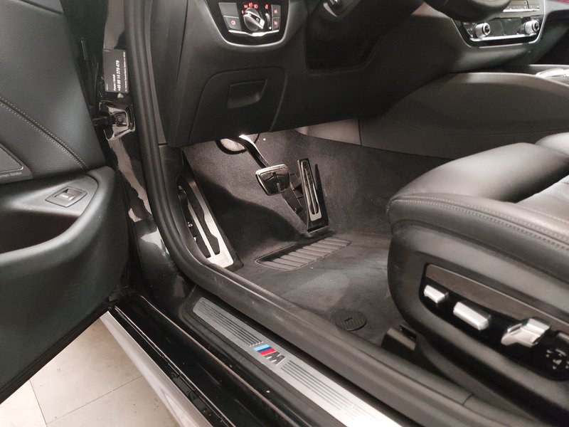BMW 520d xDrive Touring M Sport automatik • zračni ovjes • digitalni instrumenti — 7
