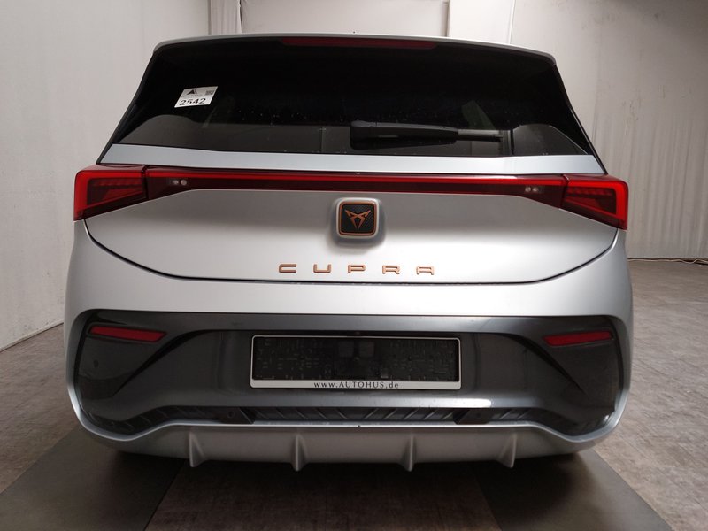 CUPRA Born • ACC • Full LED — 16