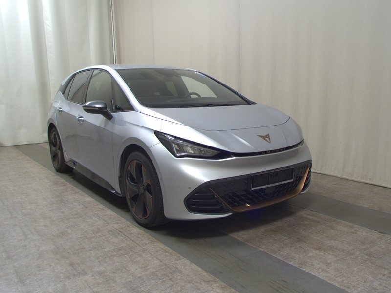 CUPRA Born • ACC • Full LED — 3