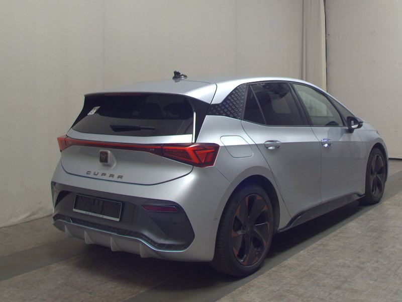 CUPRA Born • ACC • Full LED — 4