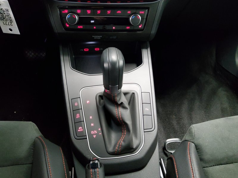 SEAT Ibiza 1.0 TSI automatik FR-Line • AHK • Full LED — 6