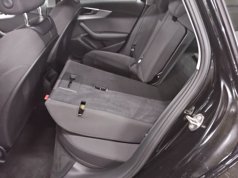 Audi A4 Avant 40 TDI automatik • LED • senzori za parkiranje straga — 12