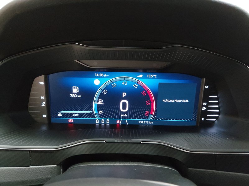 Škoda Superb Combi 2.0 TDI automatik SportLine • ACC • AHK — 21