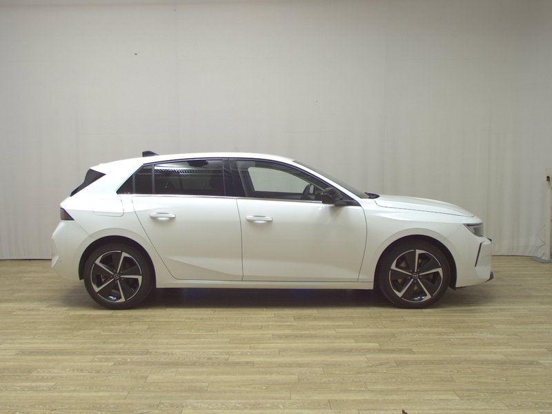 Opel Astra 1.5 D automatik Business Elegance • ACC • Full LED