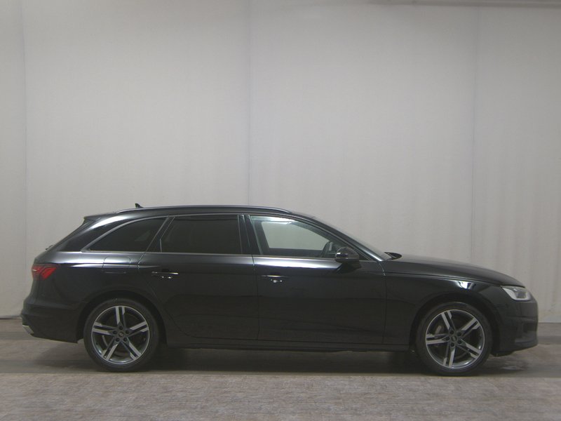 Audi A4 Avant 40 TFSI automatik • HUD • Full LED