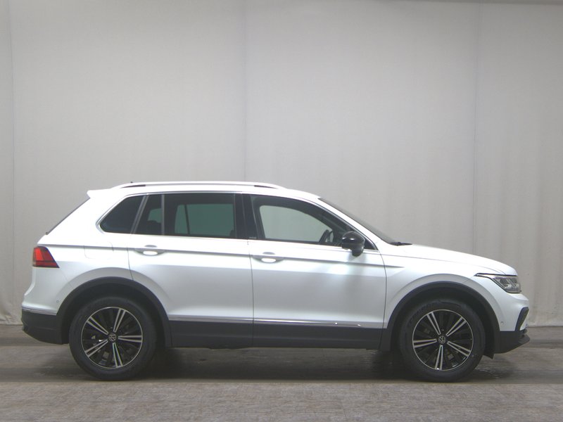 Volkswagen Tiguan 1.5 TSI automatik Move • 360° kamera • ACC