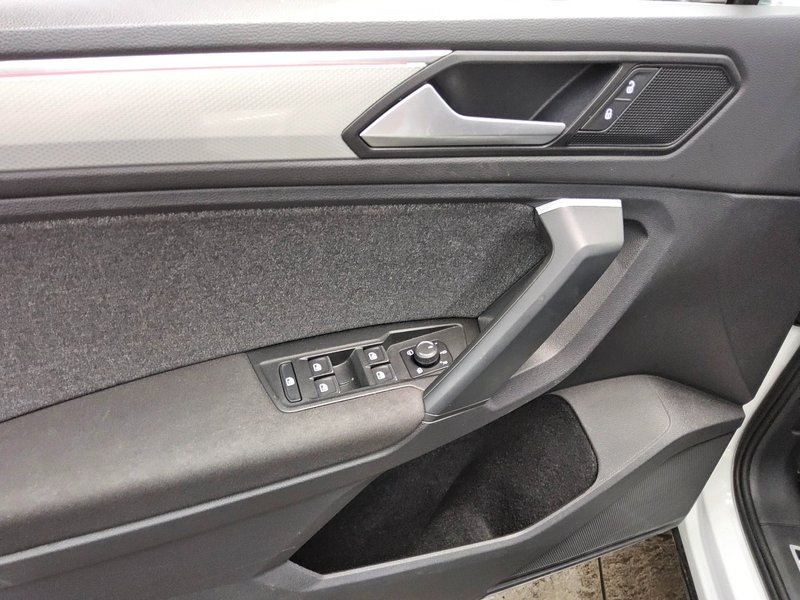 Volkswagen Tiguan 1.5 TSI automatik Move • 360° kamera • ACC — 10