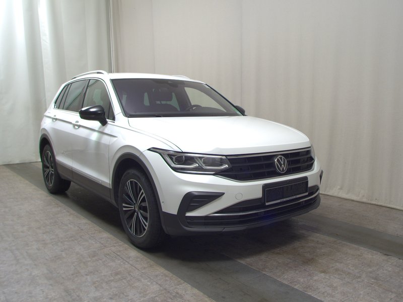 Volkswagen Tiguan 1.5 TSI automatik Move • 360° kamera • ACC — 3