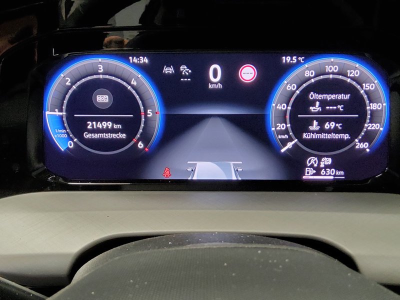 Volkswagen Golf 8 2.0 TDI Life • Full LED • Alcantara — 8