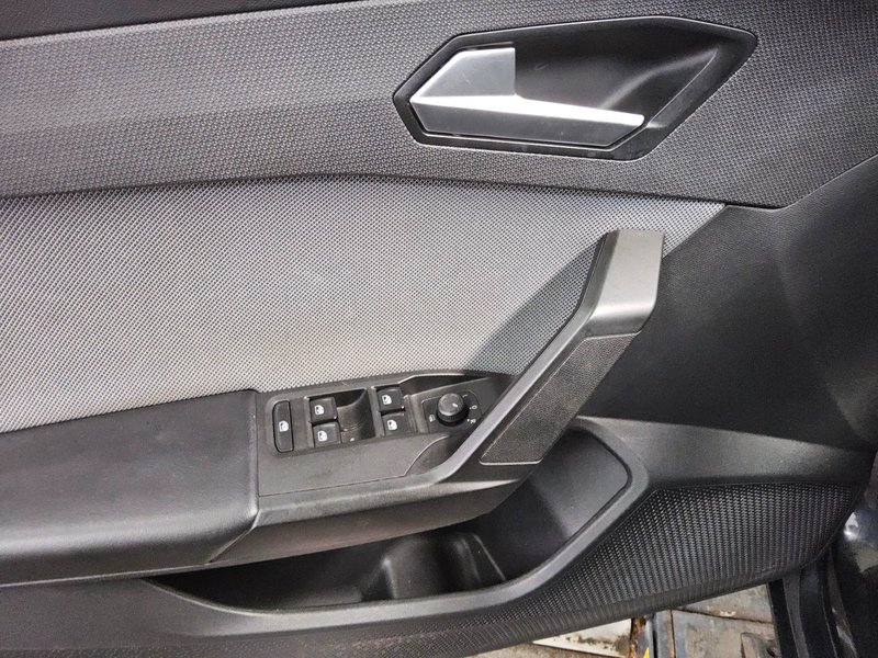 SEAT Leon Sportstourer 2.0 TDI automatik Style • ACC • LED — 10