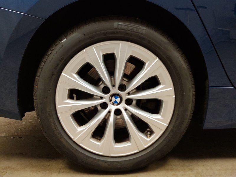 BMW 330i Touring Advantage automatik • ACC • 4x4 — 8