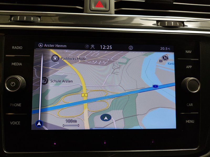 Volkswagen Tiguan 2.0 TDI Life automatik • 360° kamera • ACC — 19