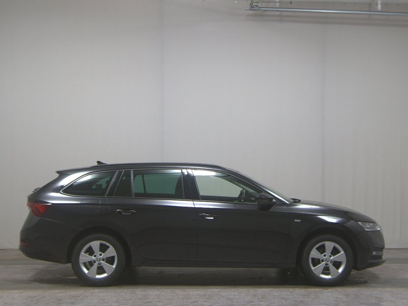 Škoda Octavia Kombi 2.0 TDI Ambition • ACC • AHK