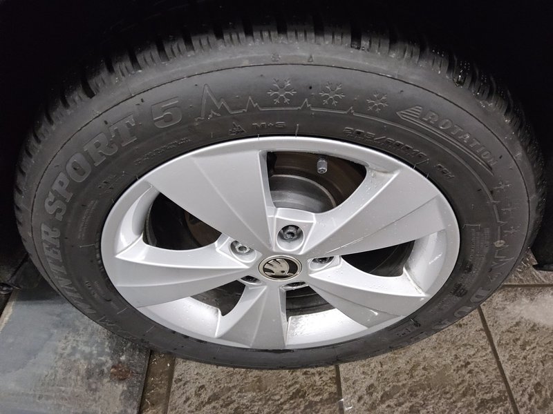 Škoda Octavia Kombi 2.0 TDI Ambition • ACC • AHK — 11