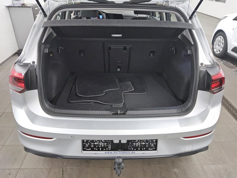 Volkswagen Golf 8 2.0 TDI Life • bežično punjenje • Full LED — 12