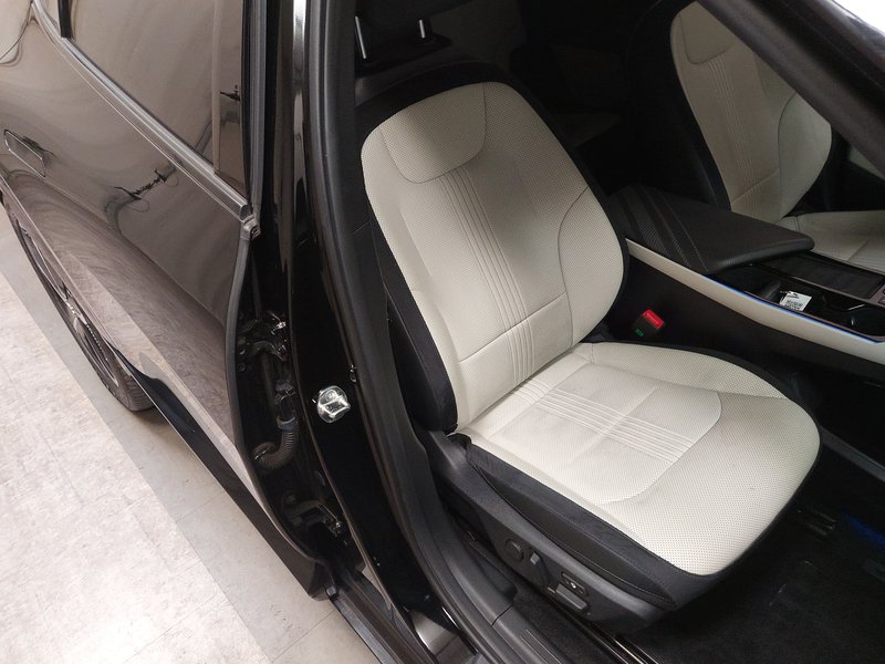 Kia EV6 GT-Line • 360° kamera • ACC — 10