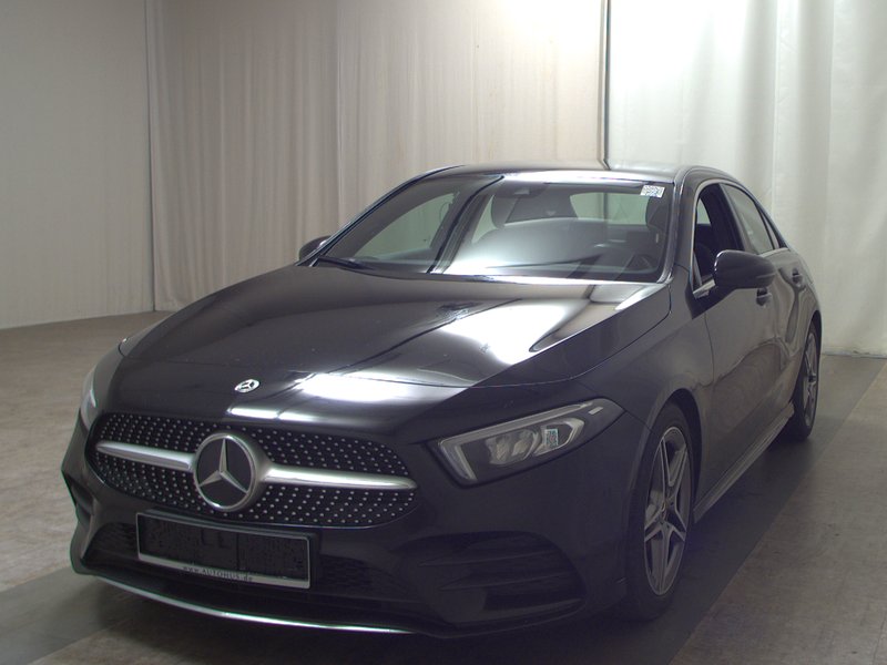 Mercedes-Benz A 220 d automatik AMG Line • AHK • Full LED — 2