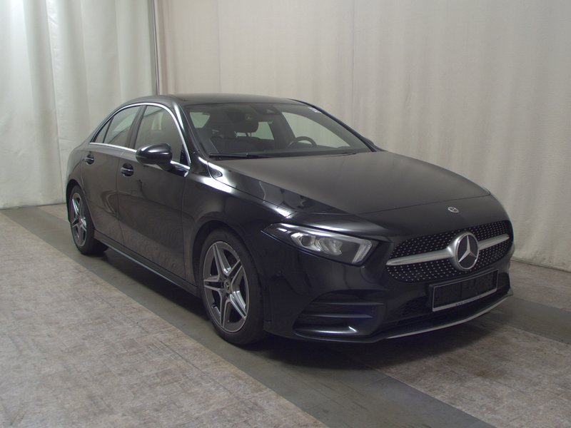 Mercedes-Benz A 220 d automatik AMG Line • AHK • Full LED — 3