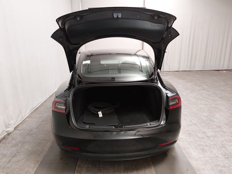 Tesla Model 3 • ACC • Full LED — 16