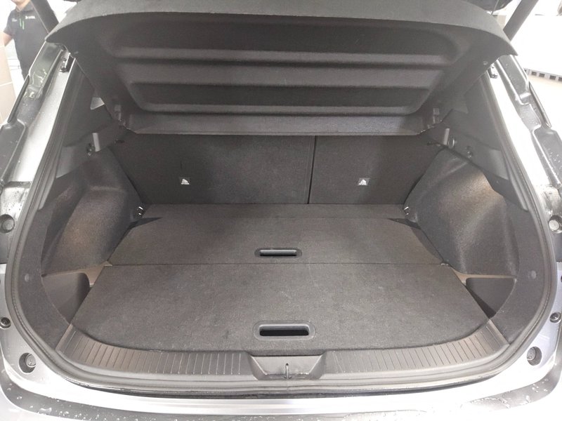 Nissan Qashqai 1.3 DIG-T N-Connecta • ACC • električna vrata — 12