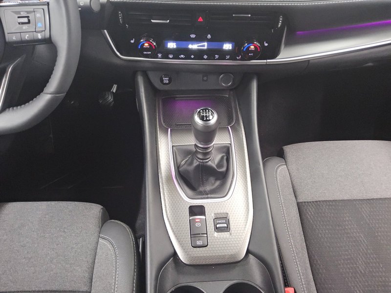 Nissan Qashqai 1.3 DIG-T N-Connecta • ACC • električna vrata — 6