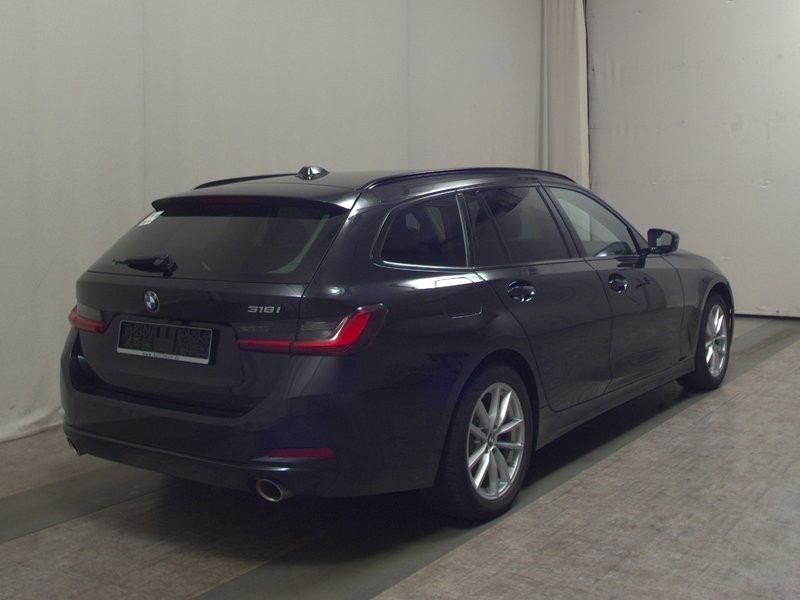 BMW 318i Touring automatik • HUD • Full LED — 4