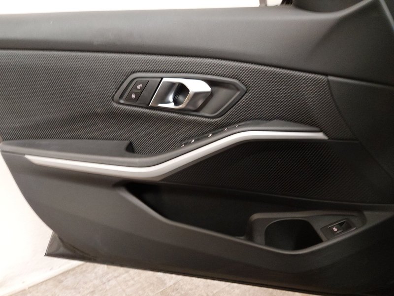 BMW 318i Touring automatik • HUD • Full LED — 5