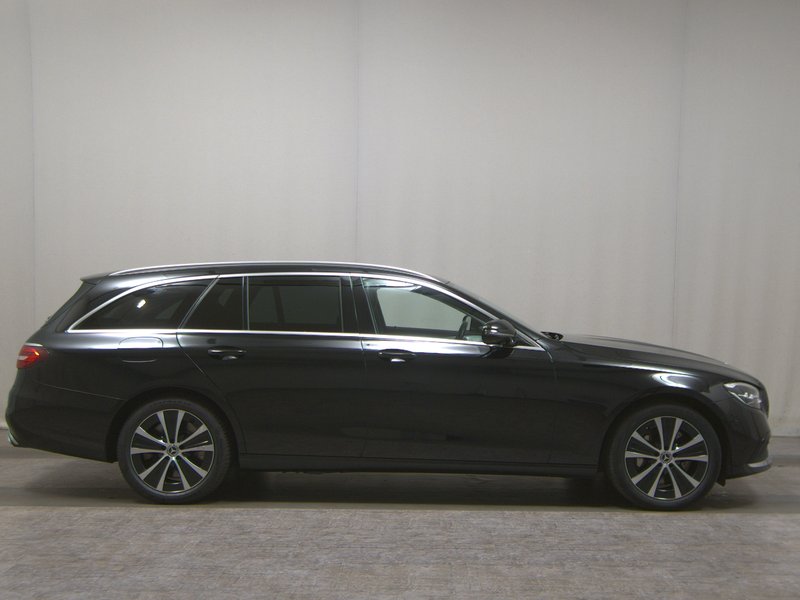 Mercedes-Benz E 300 de karavan automatik Avantgarde • 360° kamera