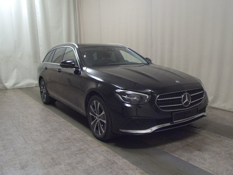 Mercedes-Benz E 300 de karavan automatik Avantgarde • 360° kamera — 3