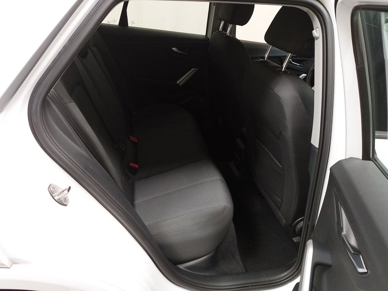 Audi Q2 30 TDI S line automatik • ACC • LED — 12