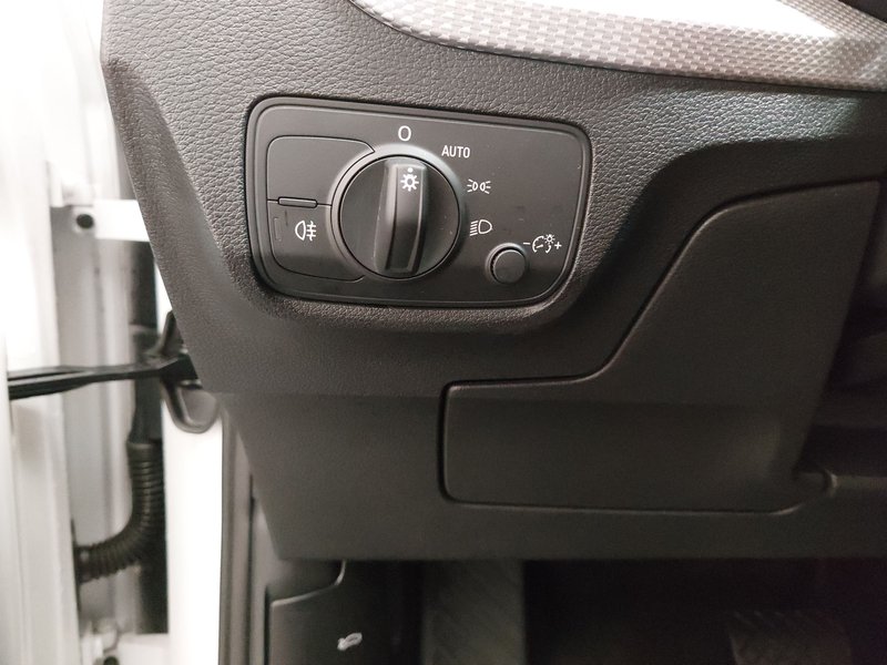 Audi Q2 30 TDI S line automatik • ACC • LED — 7