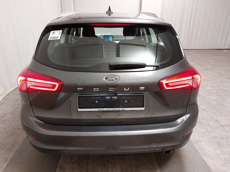 Ford Focus Turnier 1.5 EcoBlue automatik Titanium • bežično punjenje • LED — 14