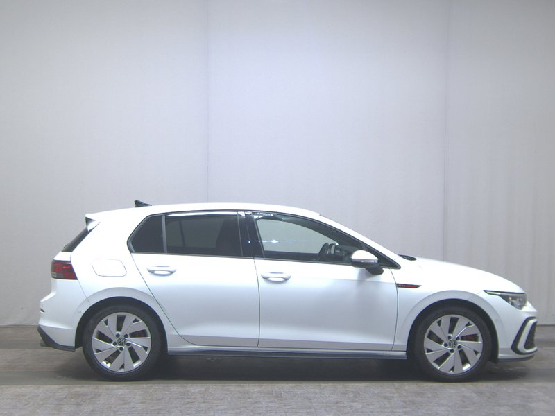 Volkswagen Golf 8 2.0 TSI automatik GTI • ACC • bežično punjenje