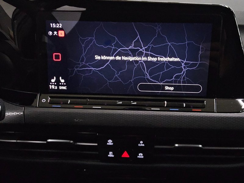 Volkswagen Golf 8 2.0 TSI automatik GTI • ACC • bežično punjenje — 7