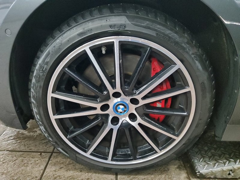 BMW 320e automatik M Sport • HUD • ACC — 11