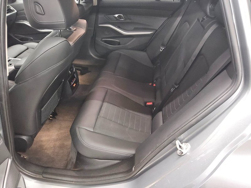BMW 330e Touring automatik • LED • digitalni instrumenti — 13