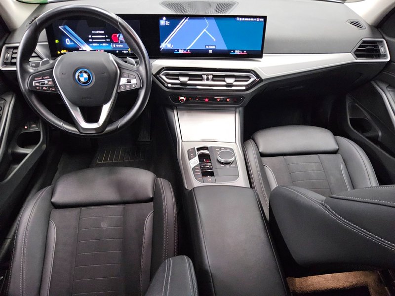 BMW 330e Touring automatik • LED • digitalni instrumenti — 5