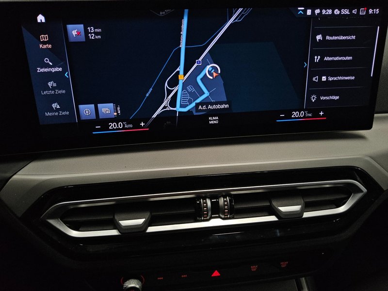 BMW 330e Touring automatik • LED • digitalni instrumenti — 7