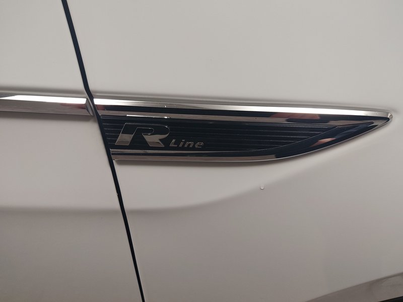 Volkswagen T-Cross 1.0 TSI R-Line • ACC • LED — 16