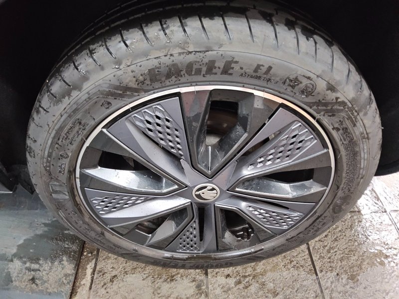 Škoda Karoq 2.0 TDI 4x4 SportLine automatik • ACC • adaptivni ovjes — 11