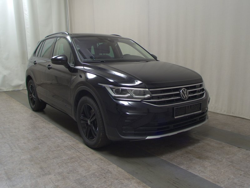 Volkswagen Tiguan 2.0 TDI automatik Urban Sport • ACC • Full LED — 3