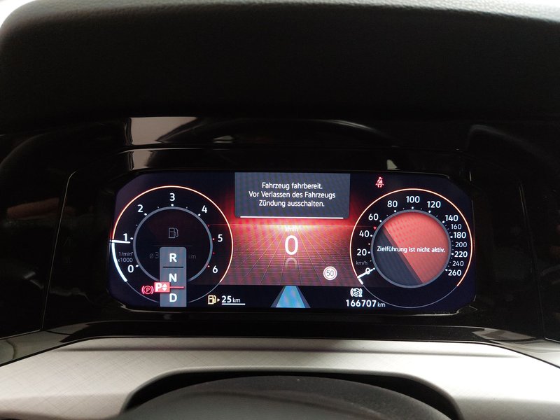 Volkswagen Golf-8 Variant 2.0 TDI Life automatik • Full LED — 22