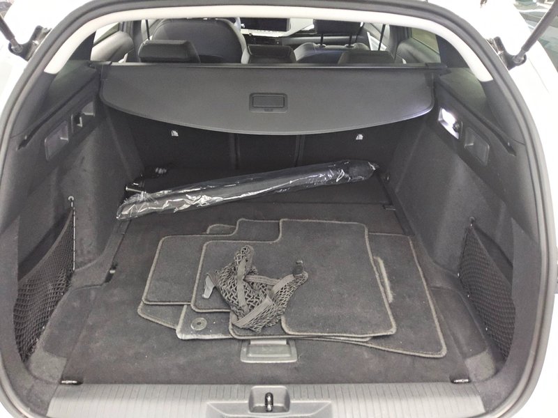 Opel Astra ST 1.2 Turbo Business Elegance • Full LED — 12