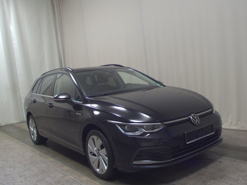 Volkswagen Golf-8 Variant 2.0 TDI automatik Style • ACC • bežično punjenje — 3