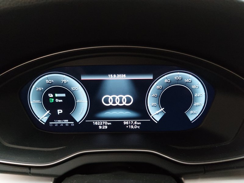 Audi Q5 50 TFSI e quattro S line automatik • el. vrata prtljažnika • LED — 17